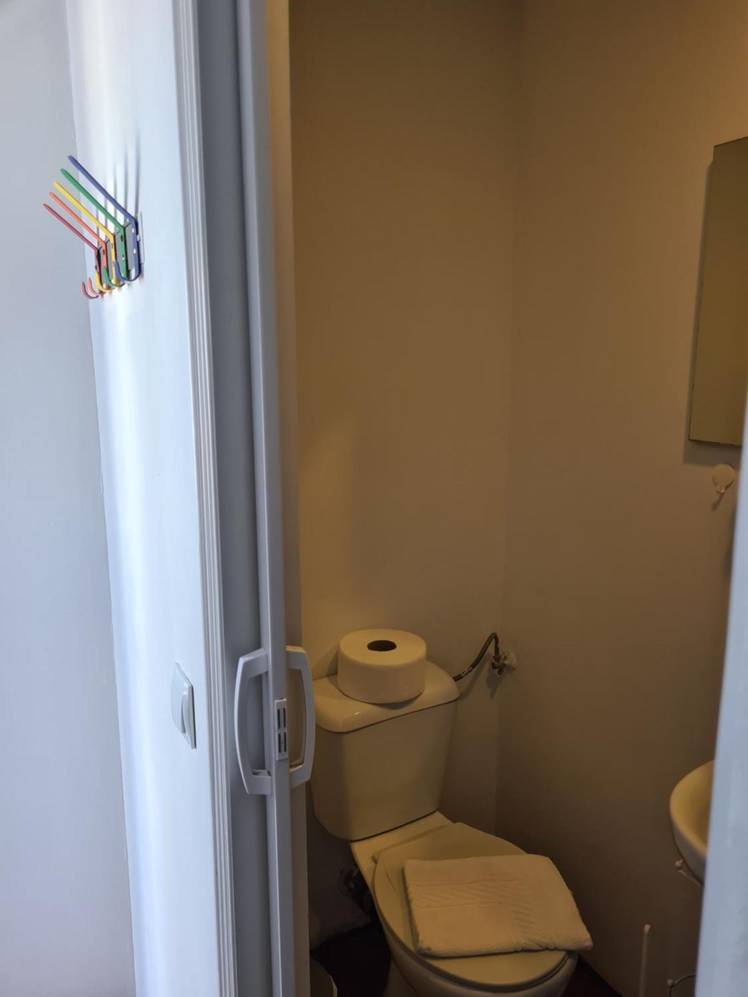 Casa Vale Ecotainer Pansiyon Lisboa Dış mekan fotoğraf